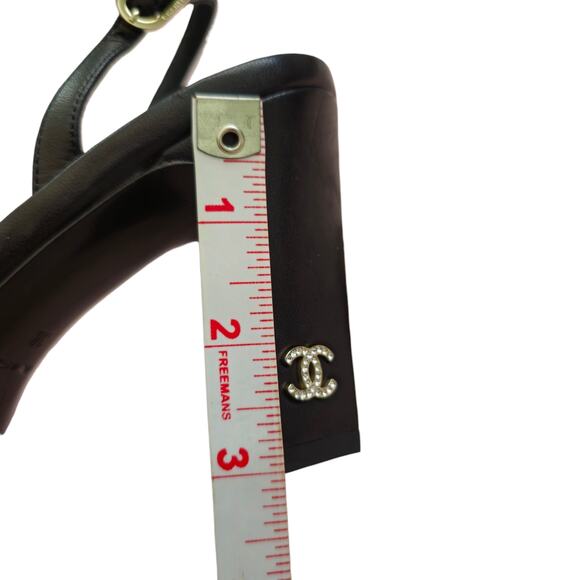 Chanel 24P CC Slingback Heel Sandal Size 38 US 7 7.5 Black Leather Block Heel - Picture 14 of 14